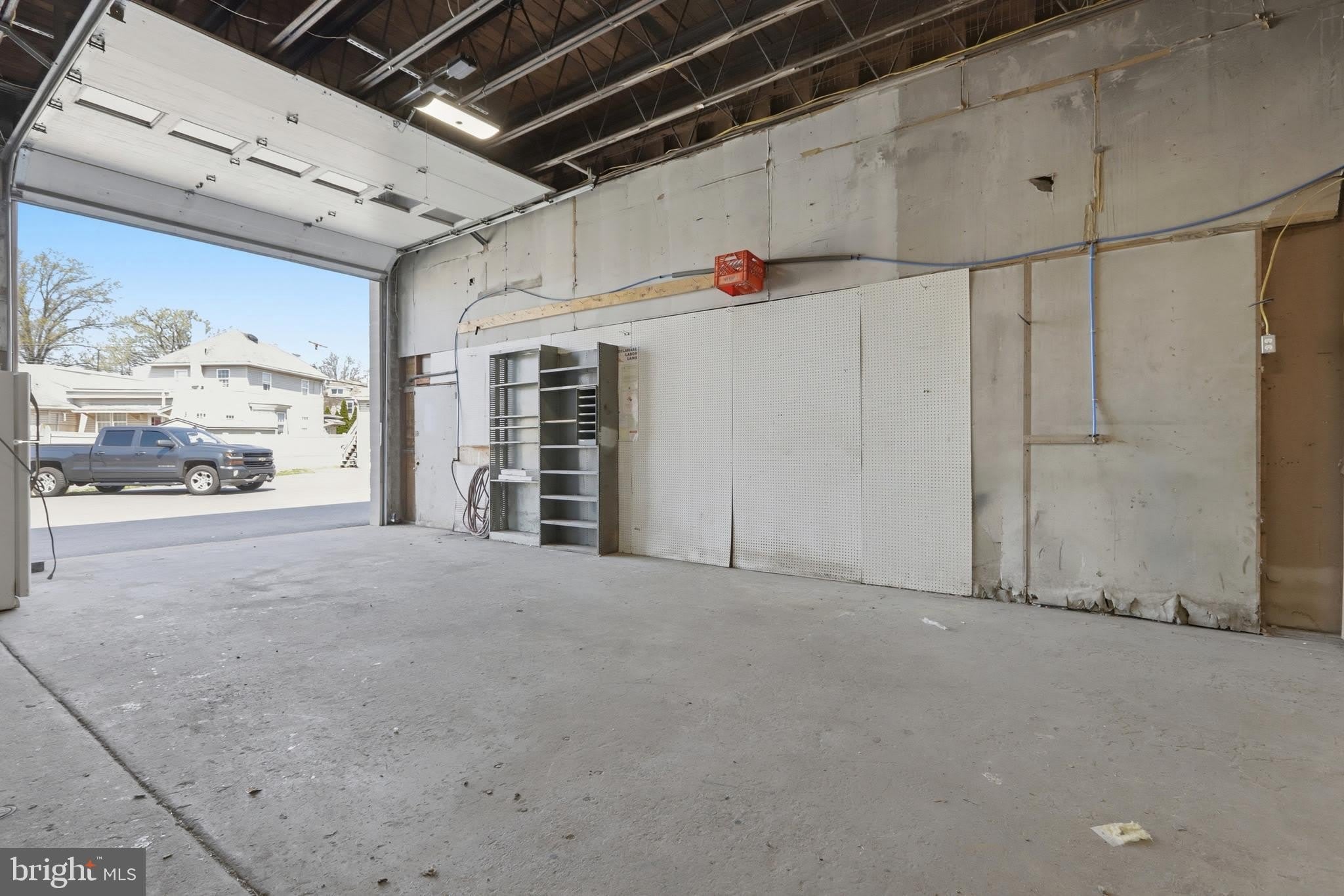 1668 CHICHESTER AVENUE – photo 4