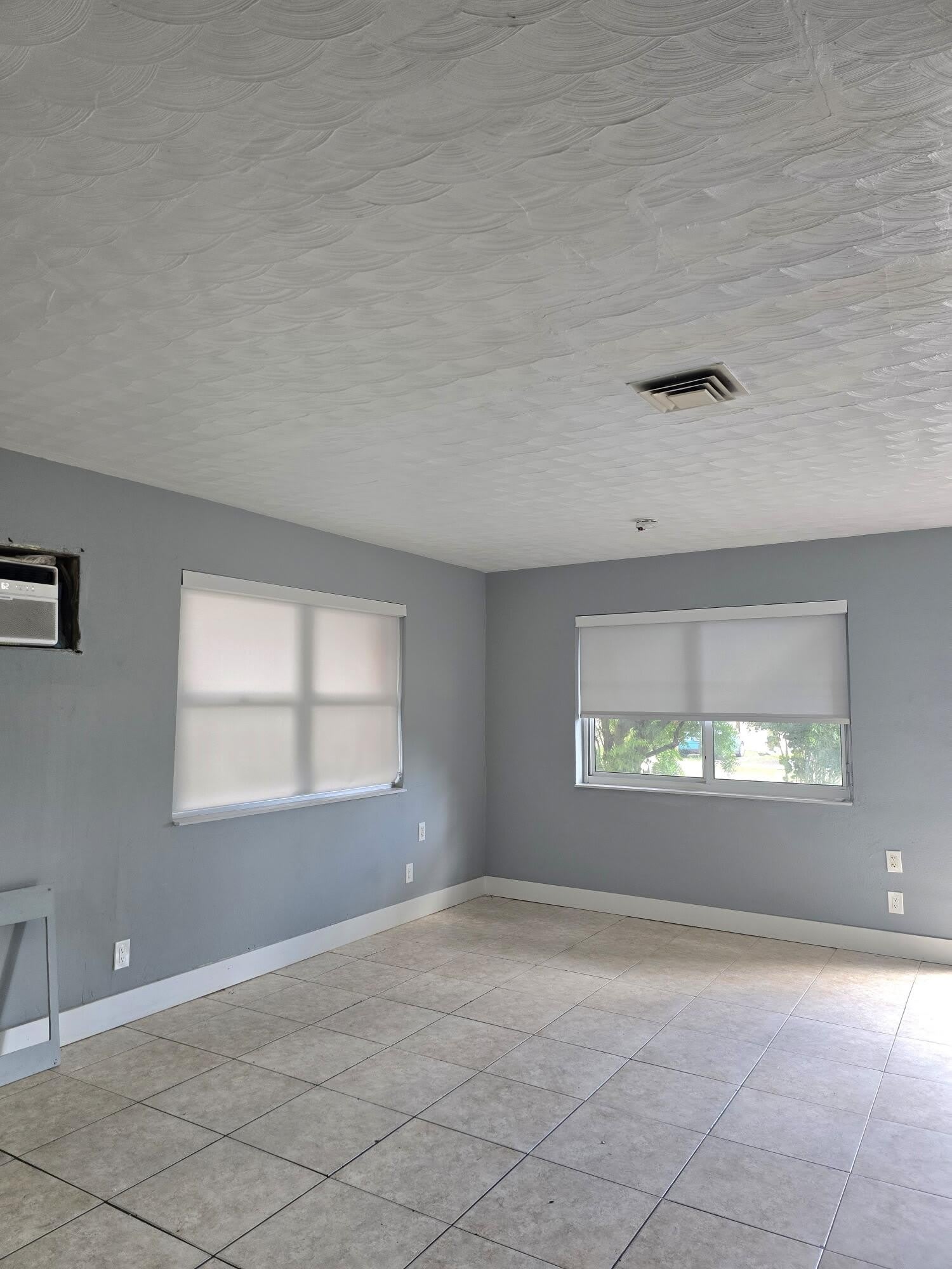 305 SW 14TH Street – photo 5