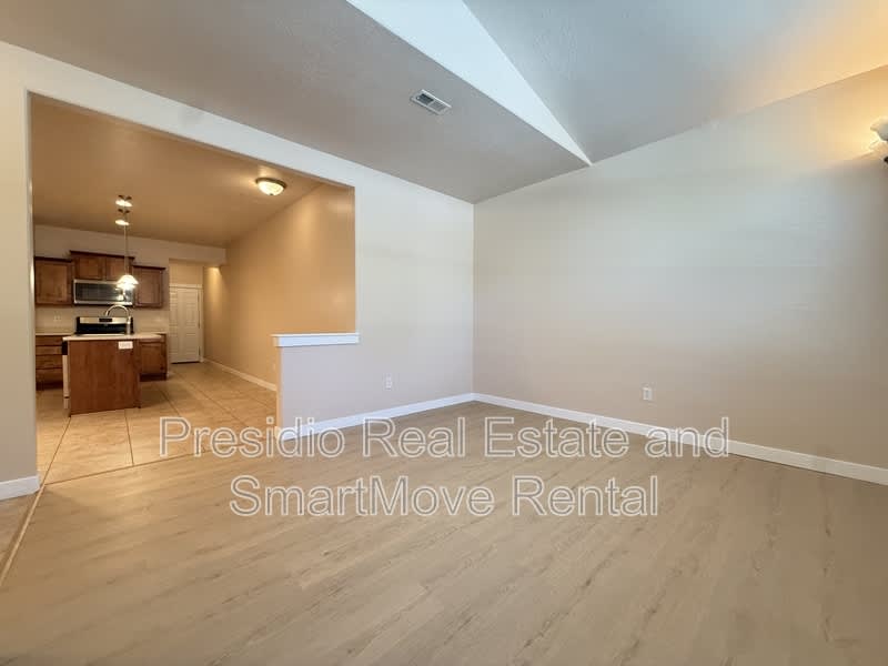 2798 Asbury Lane – photo 3