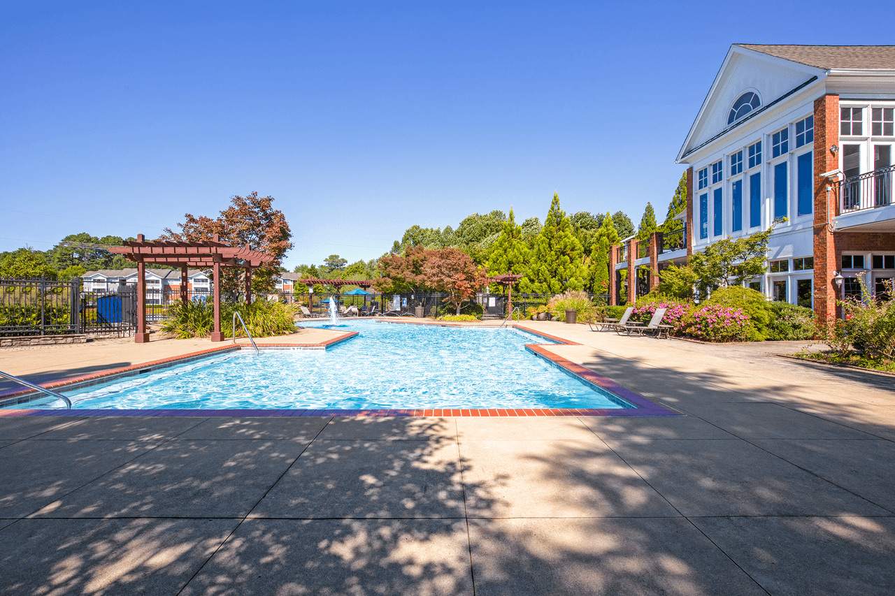 Lakeside at Town Center Apartments – photo 1