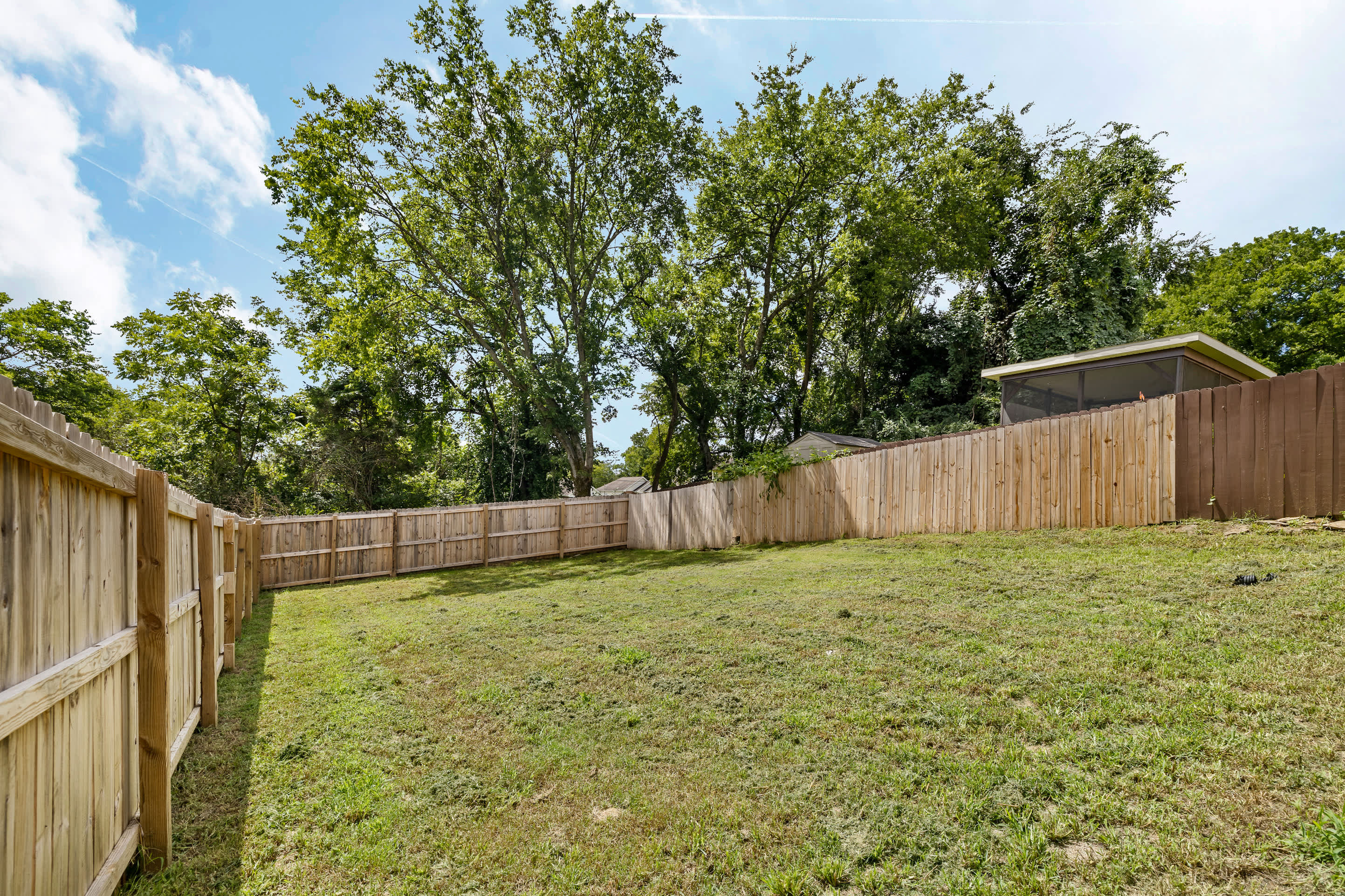 1835 Glade Street – photo 5