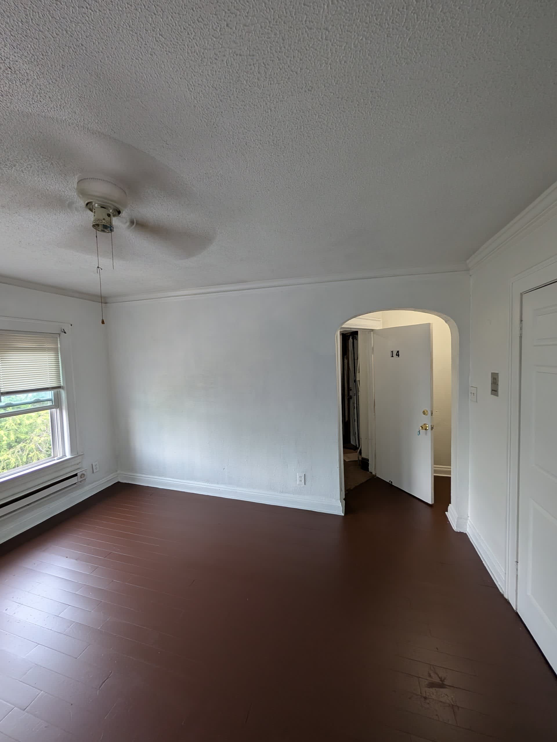 1882 Marloes Ave – photo 3