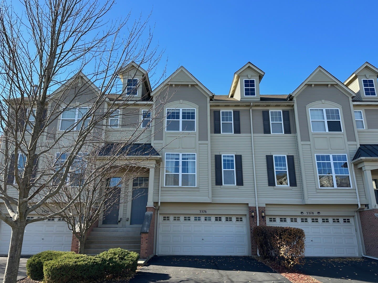3376 Bradbury Circle – photo 1