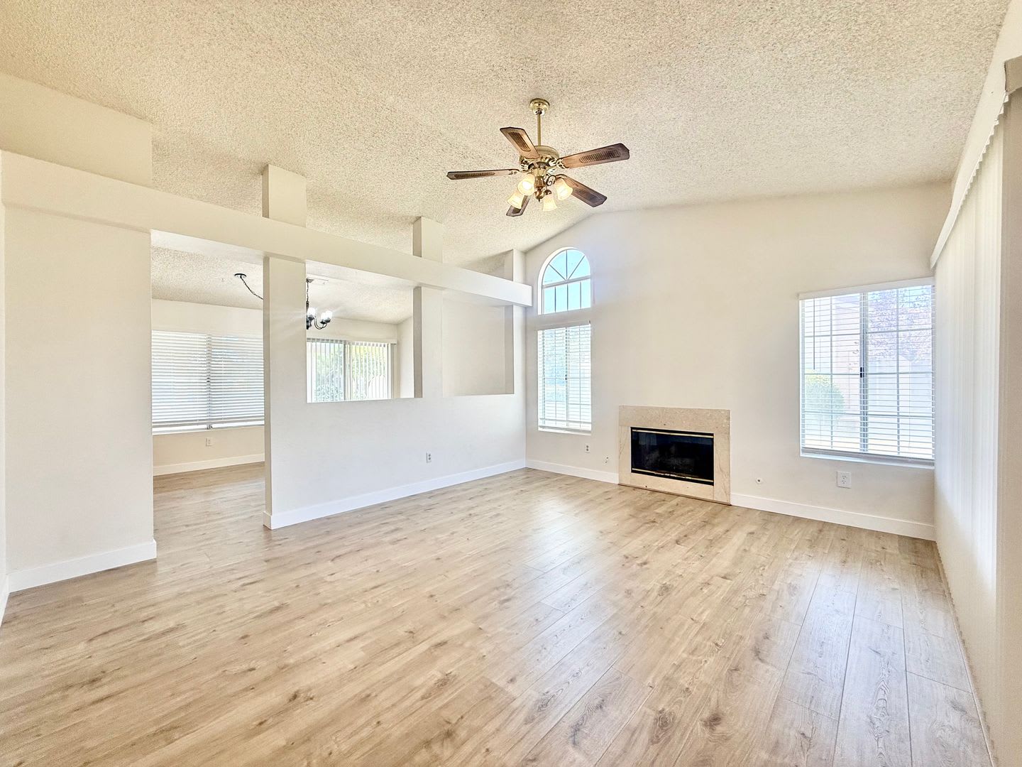 AVAILABLE NOW! 3 Bedroom 2 Bathroom Home in Golden Sun Estates! – photo 1