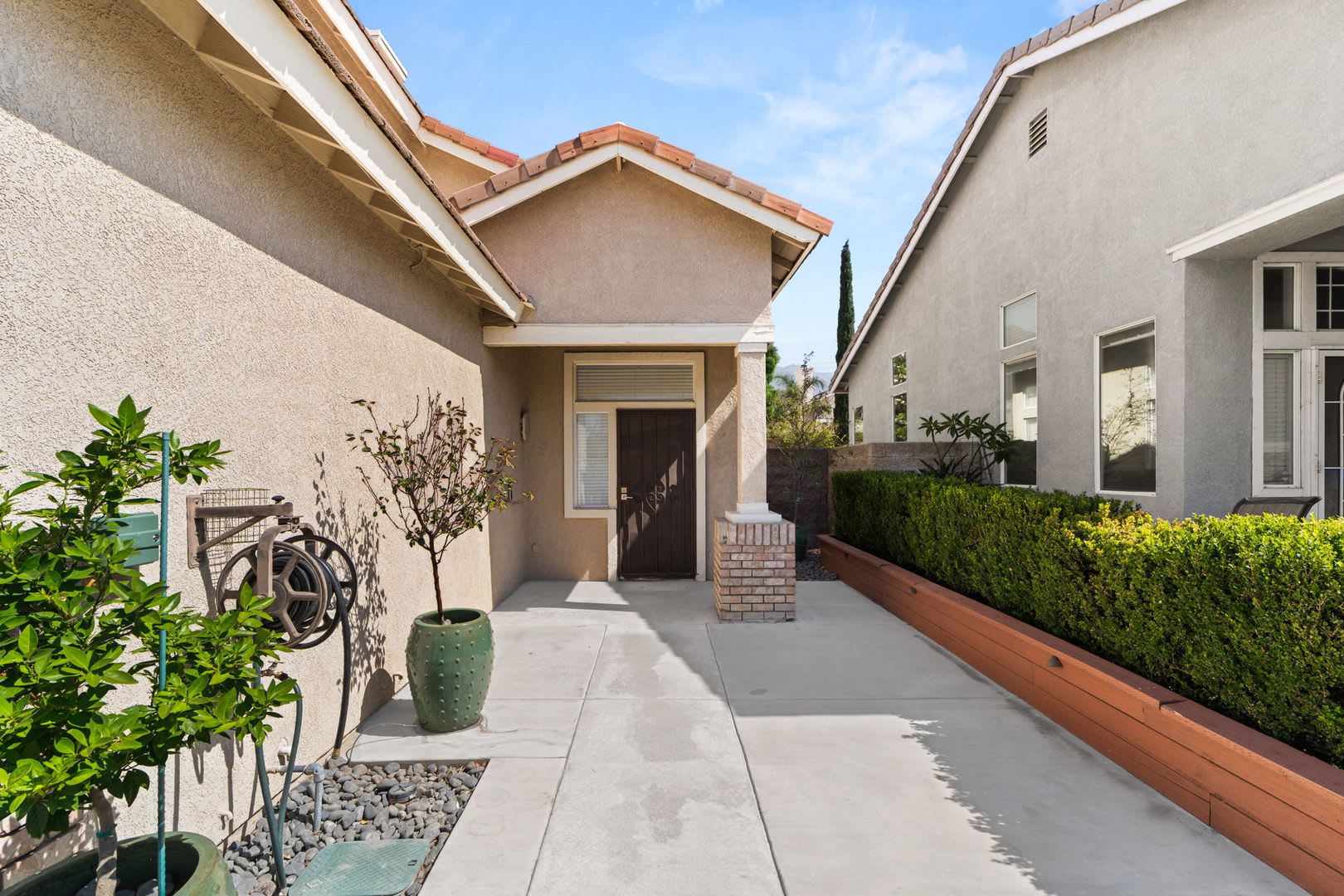 Beautiful 2 Story Home – photo 2