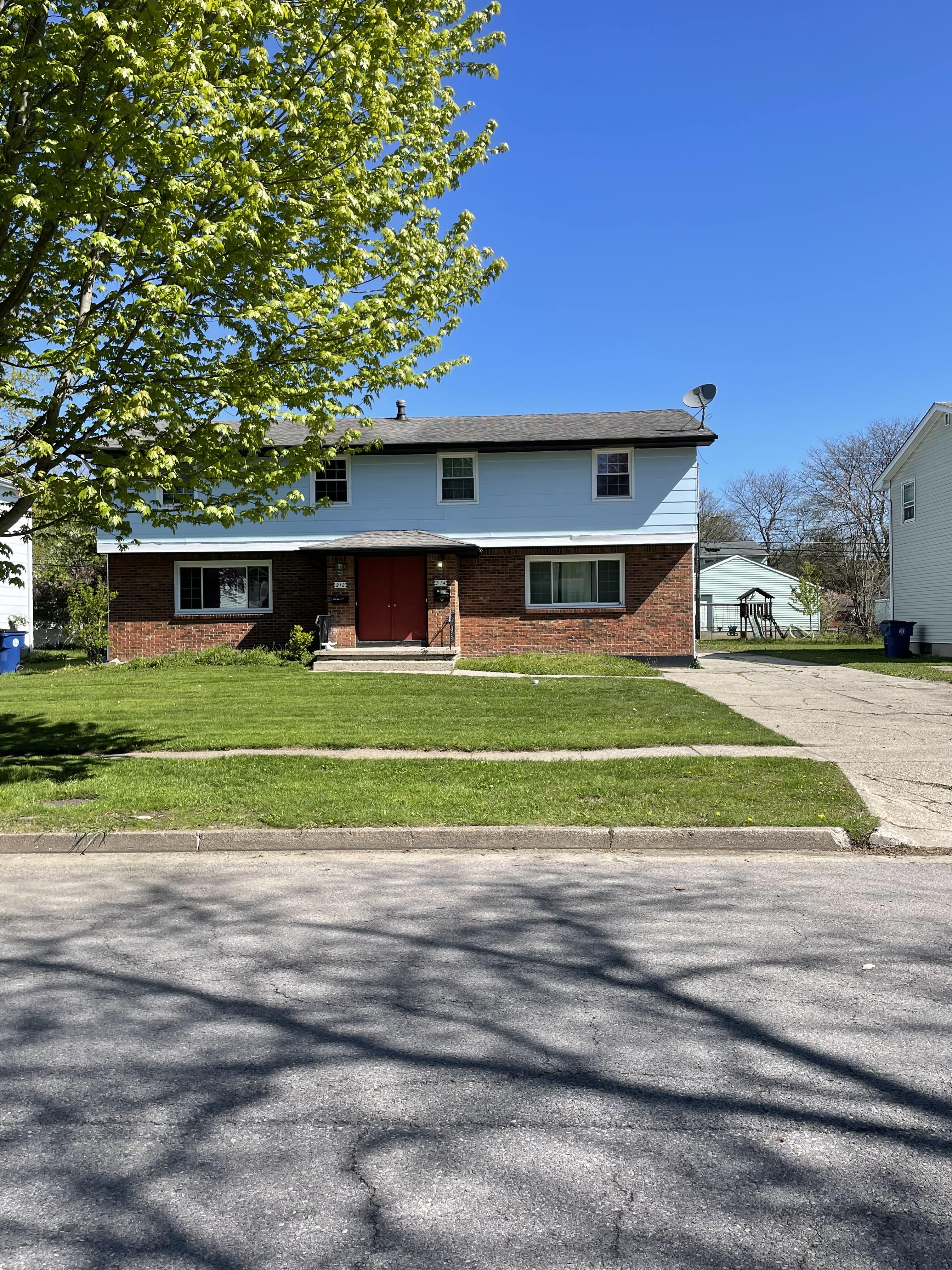 212 Sunshine Dr – photo 2