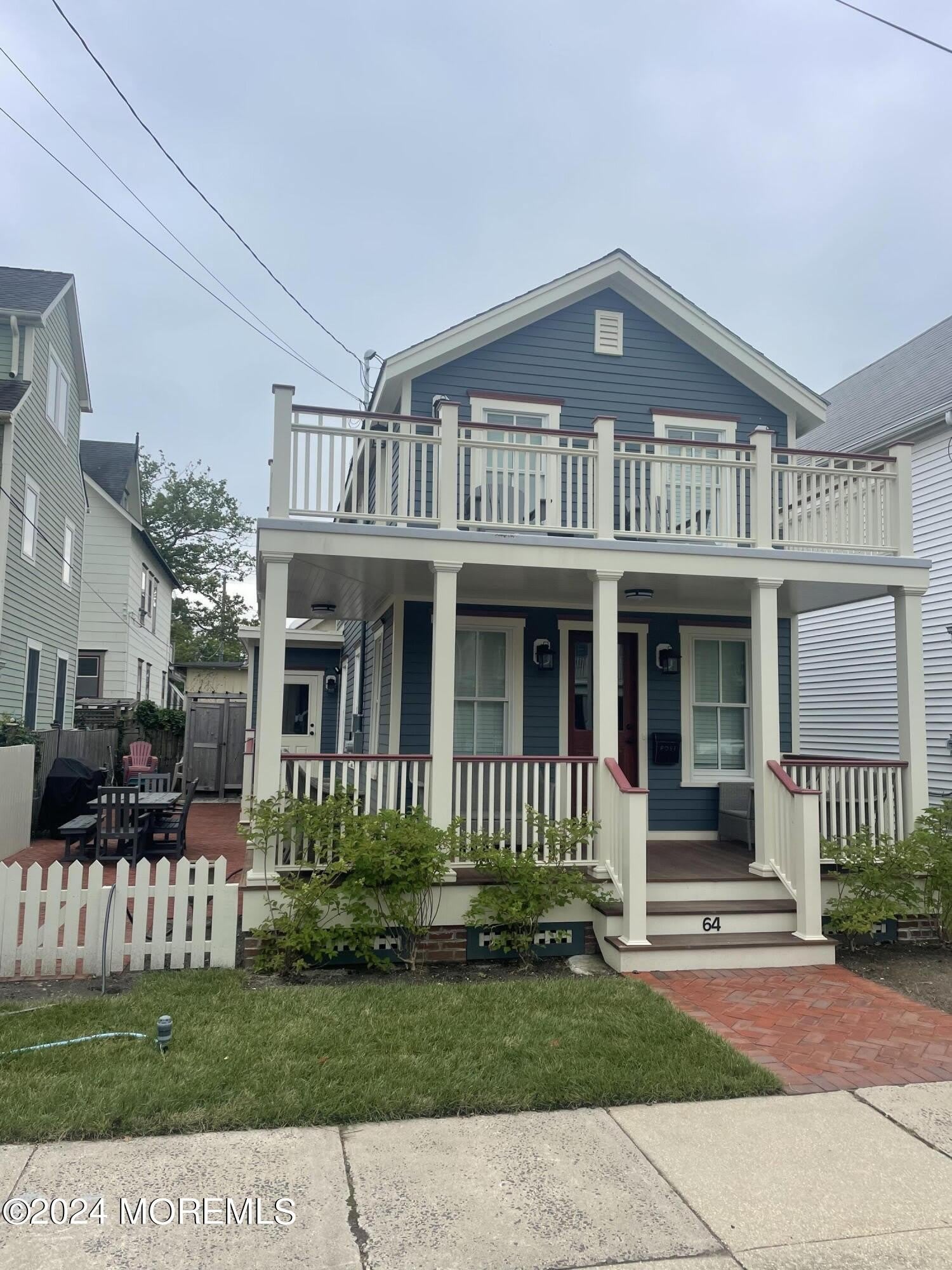 64 Abbott Avenue – photo 1