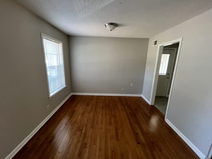 5075 Dianne Drive – photo 4