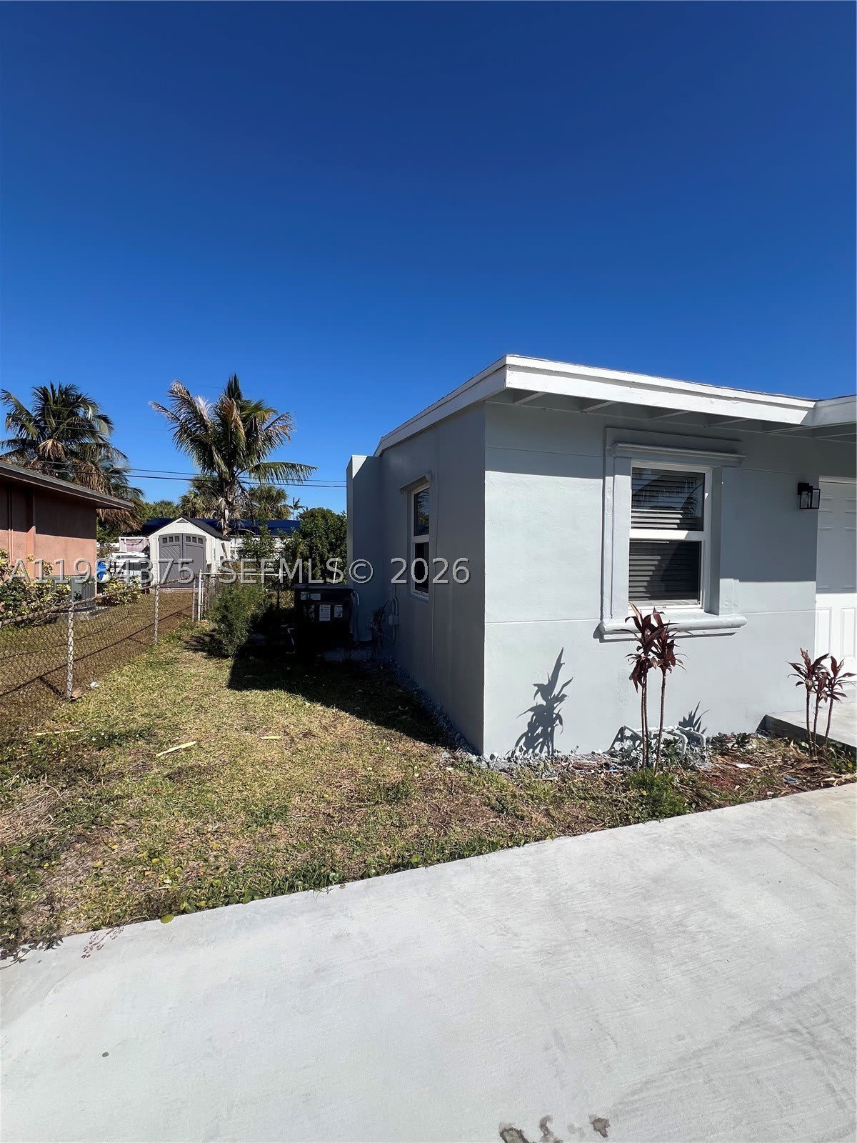 361 NW 16th St – photo 2