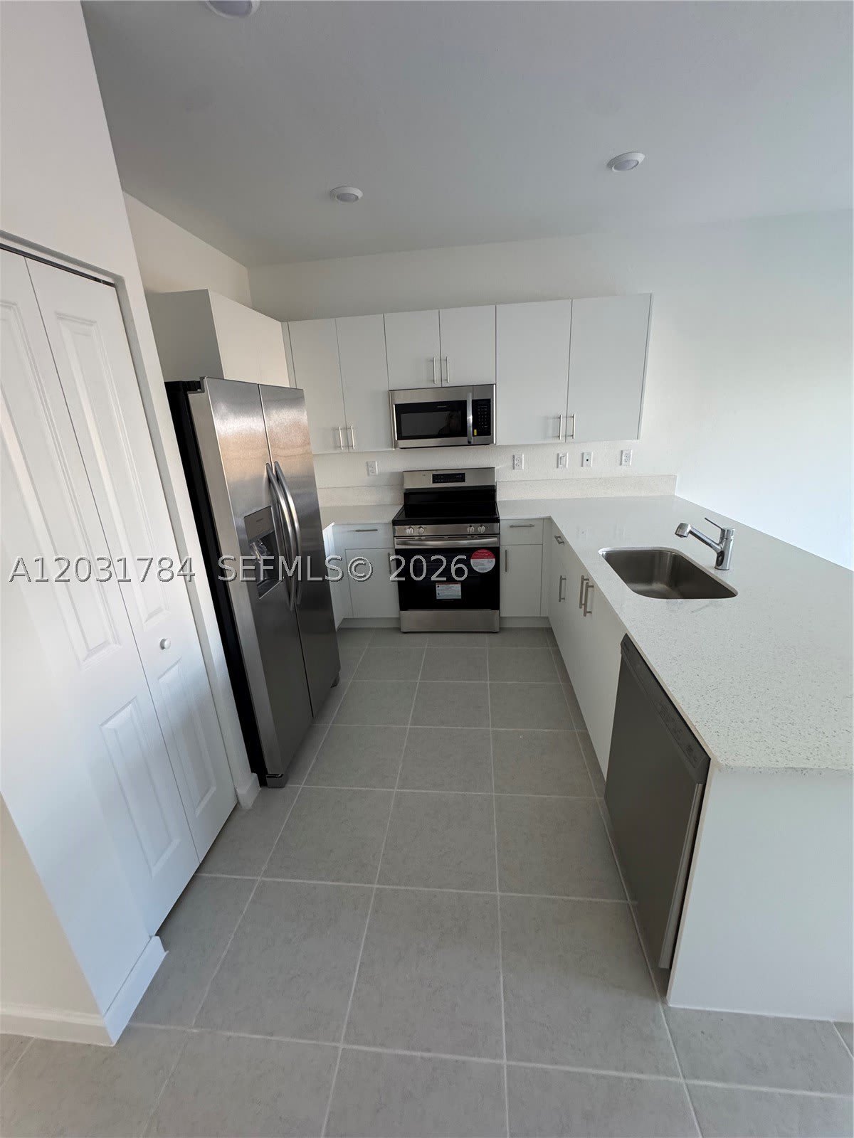 2655 SE 28 – photo 3