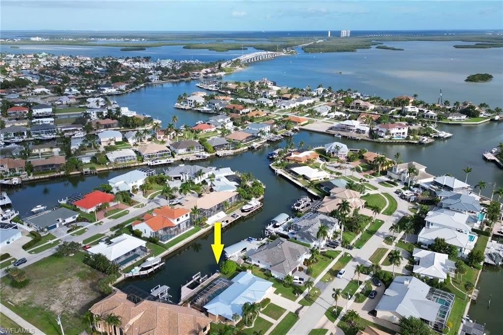 562 Goldcoast Ct – photo 2