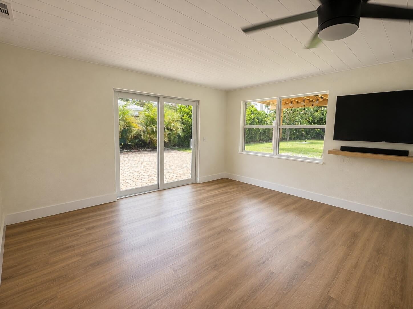 7686 SE HILLTOP Terrace – photo 5