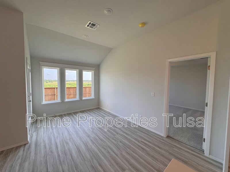 3401 E. 153rd St. S. – photo 4