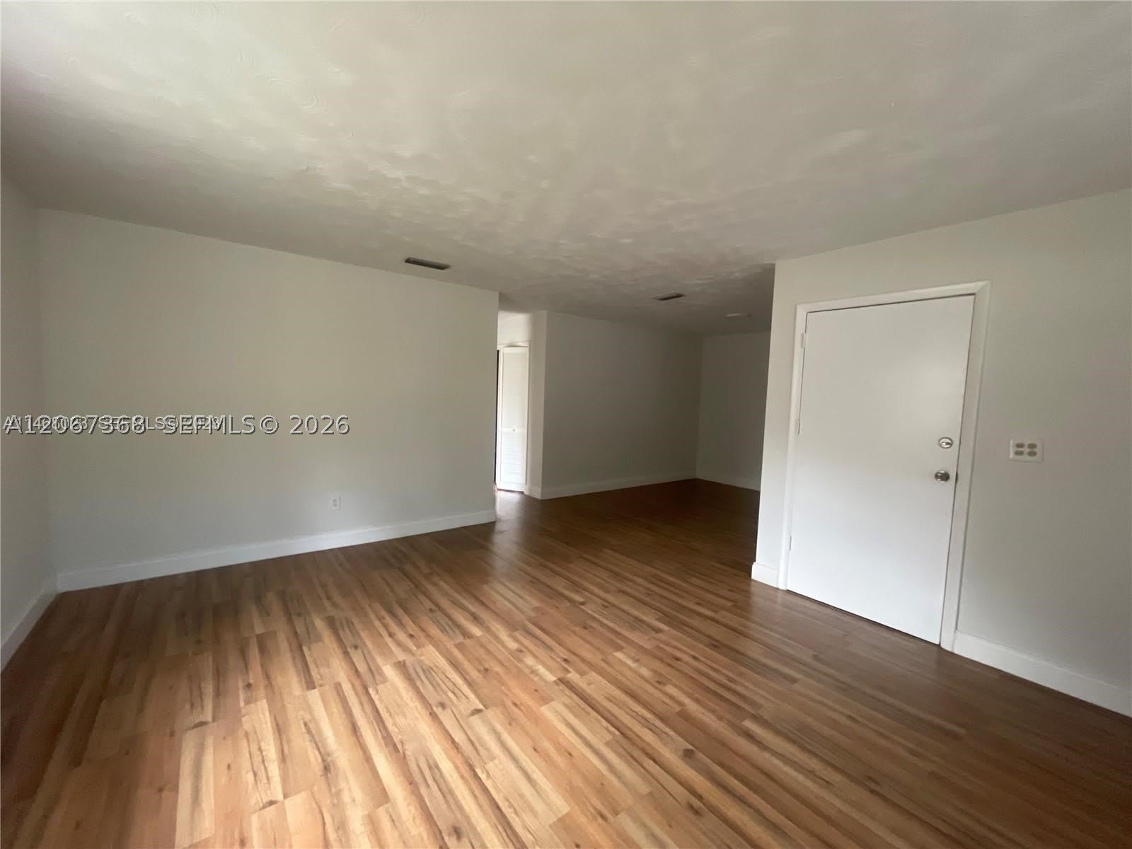 1388 NW 101 St – photo 4