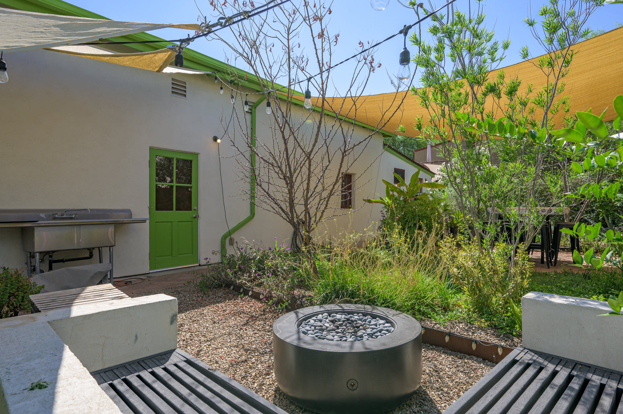 614 S Meyer Ave – photo 1