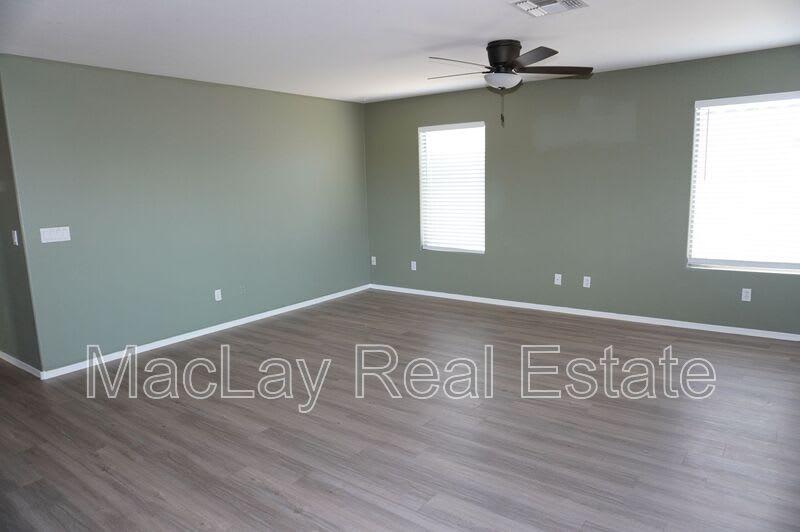2600 S Holguin Way – photo 3
