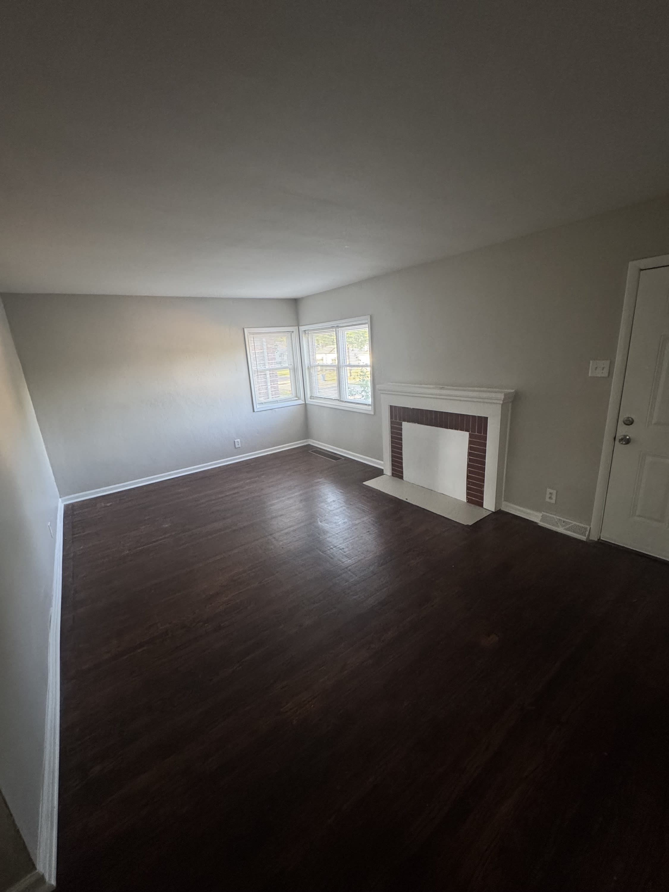 6625 Thurston Avenue – photo 2