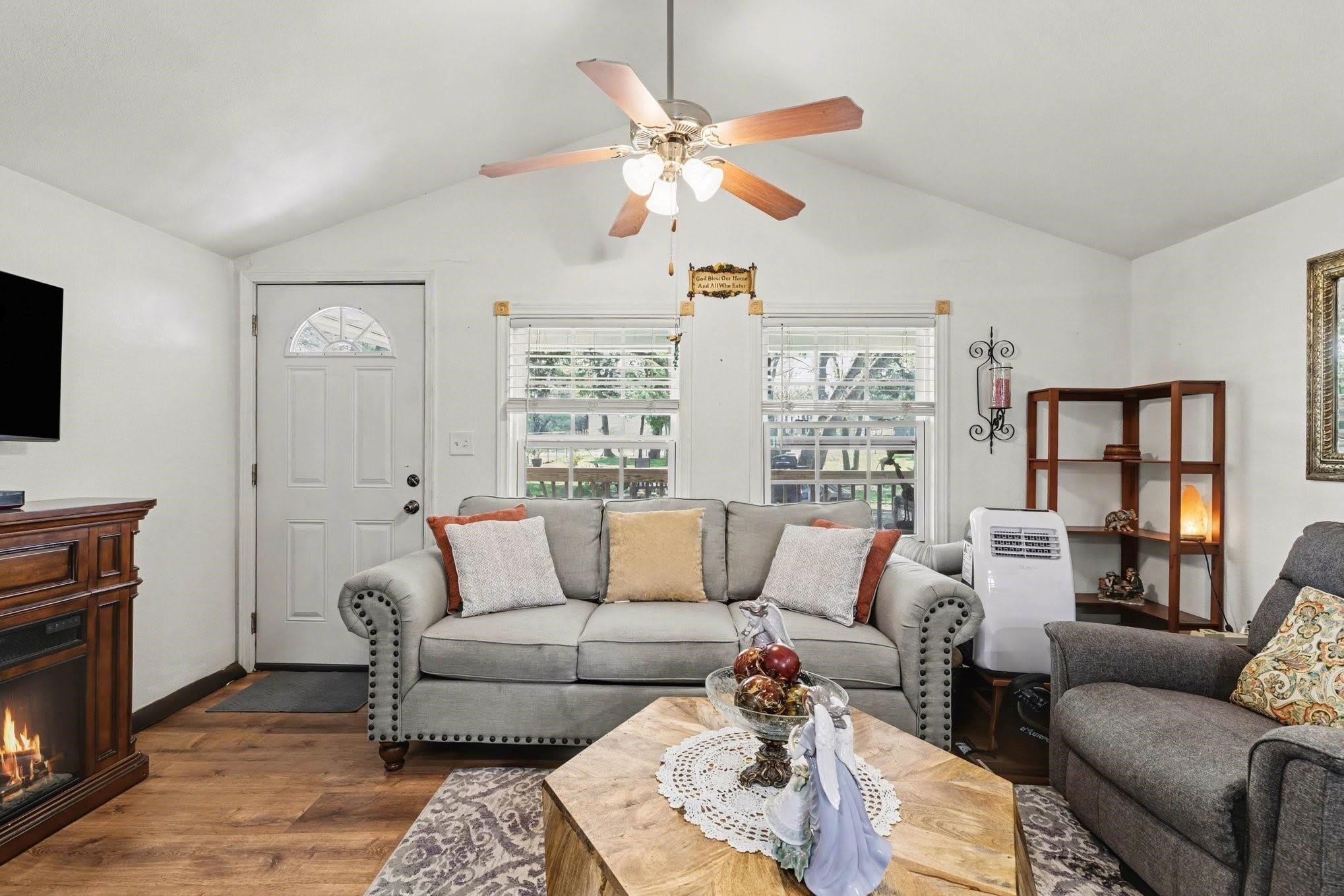 5591 County Road 920 – photo 4