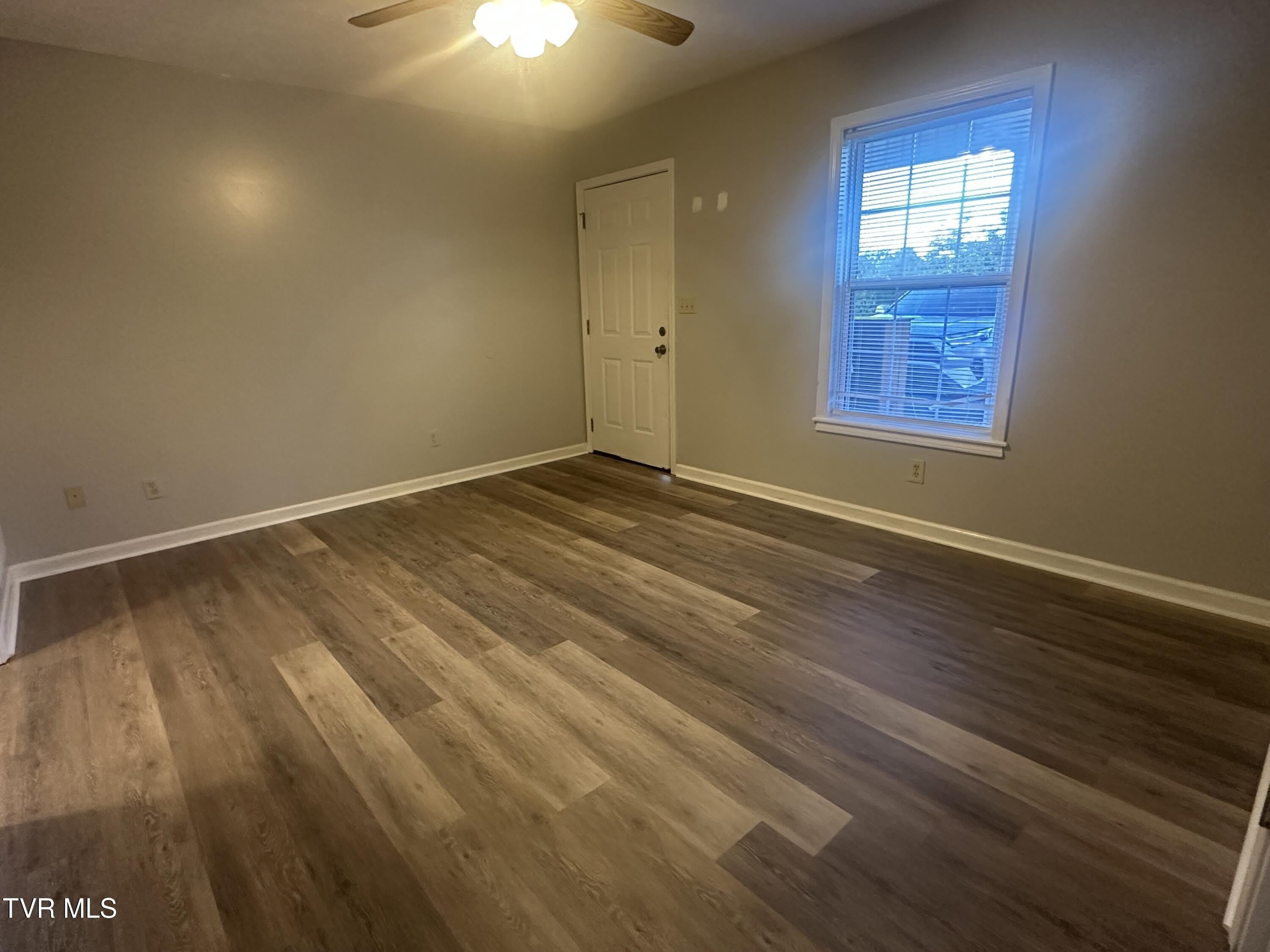 1030 Jim Fox Road – photo 4