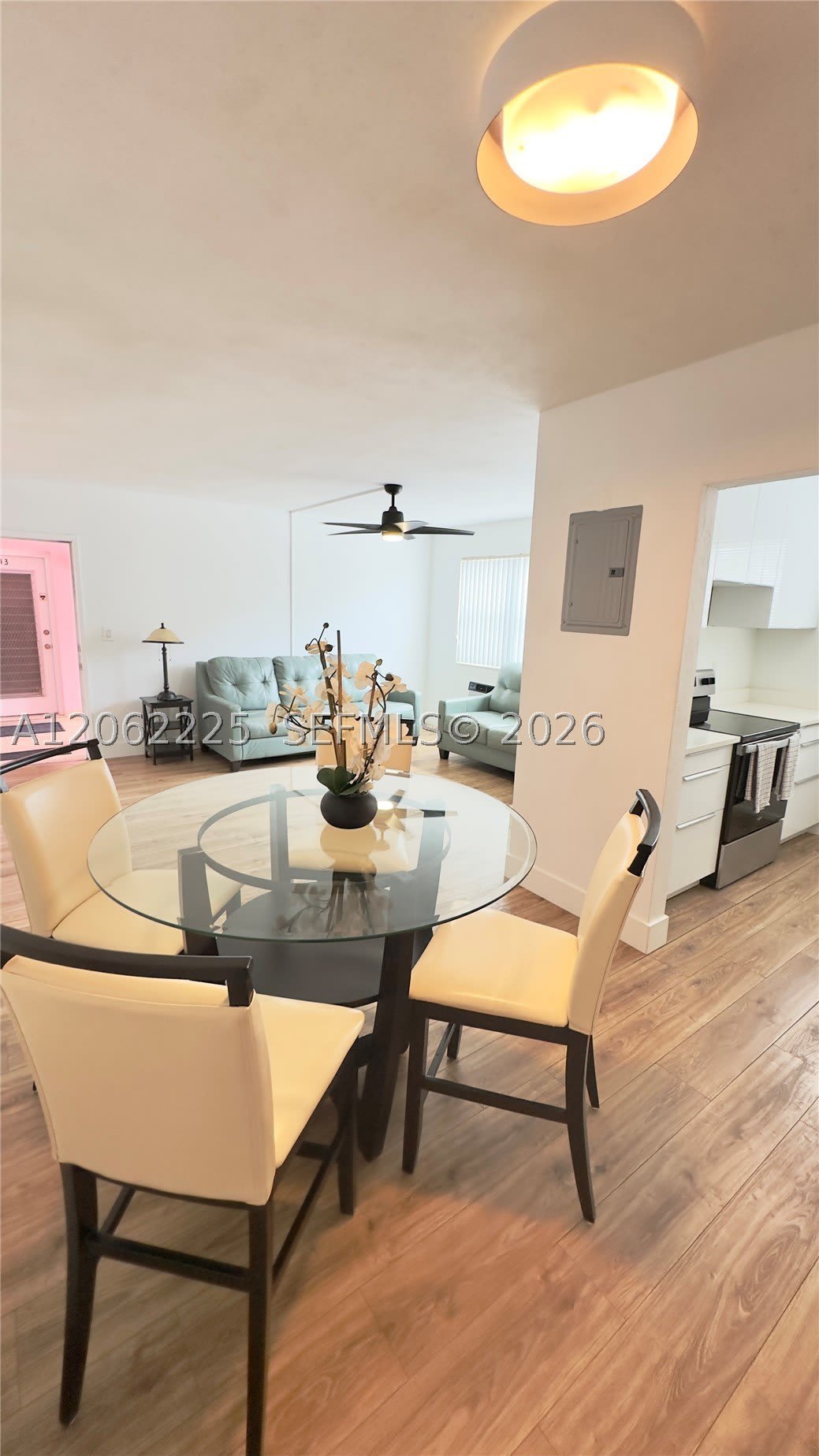 700 Bayshore Dr – photo 4