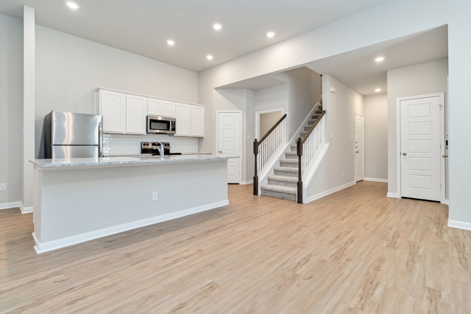 Brand New 4 Bedroom Emma Park Home With Private Yard 2 Car Garage – photo 4