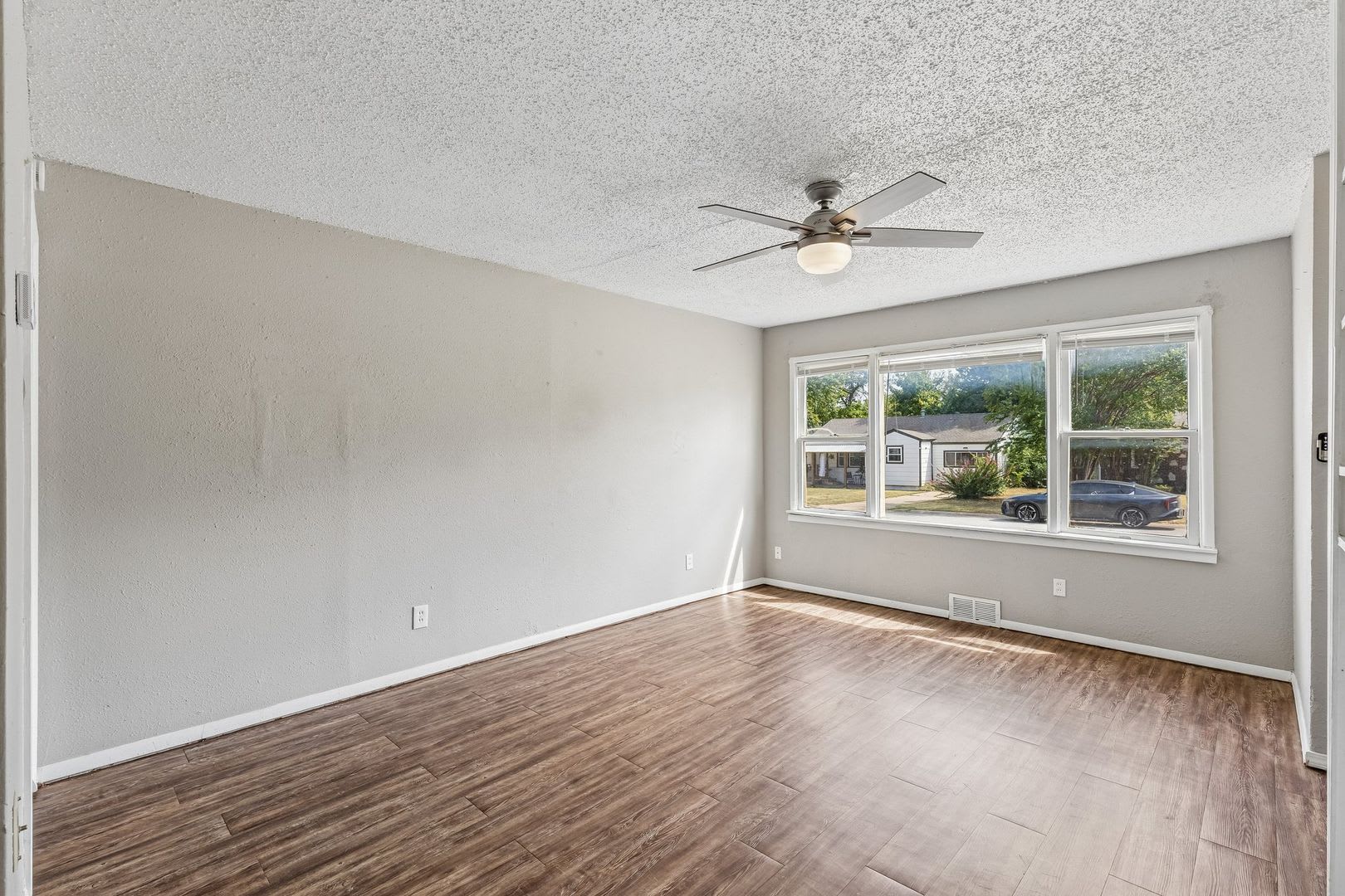 4405 SE 20th St – photo 4