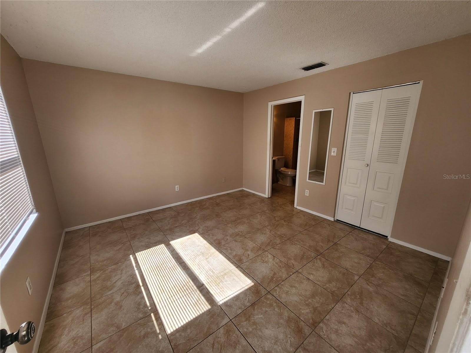 905 OLD FIELD Drive – photo 2