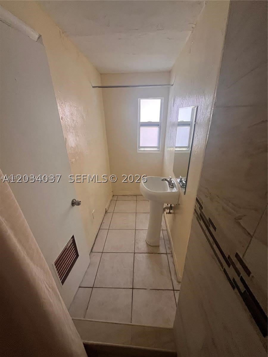13215 NW 19th Ave – photo 4