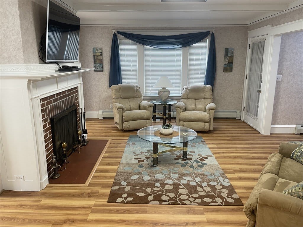 136 Russell Street – photo 3