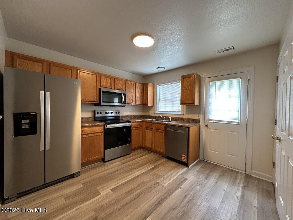 606 Springwood Drive – photo 4