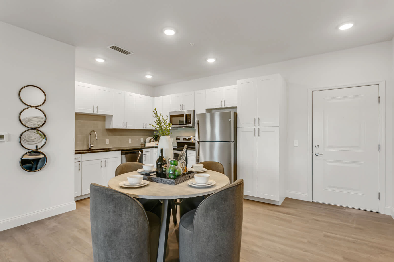 1040 Clearwater Largo Road NorthApt 203 – photo 3