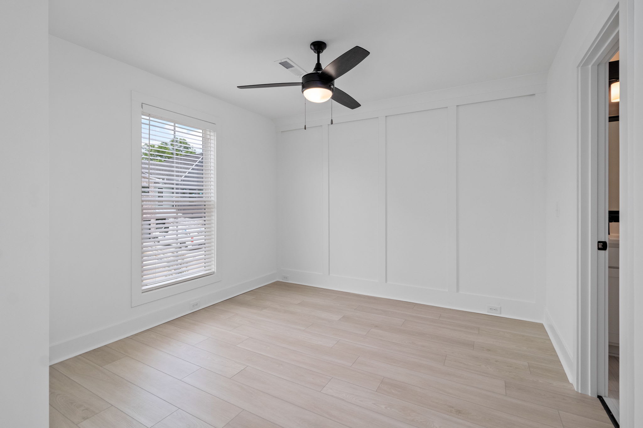 725 Hornbuckle Road – photo 4