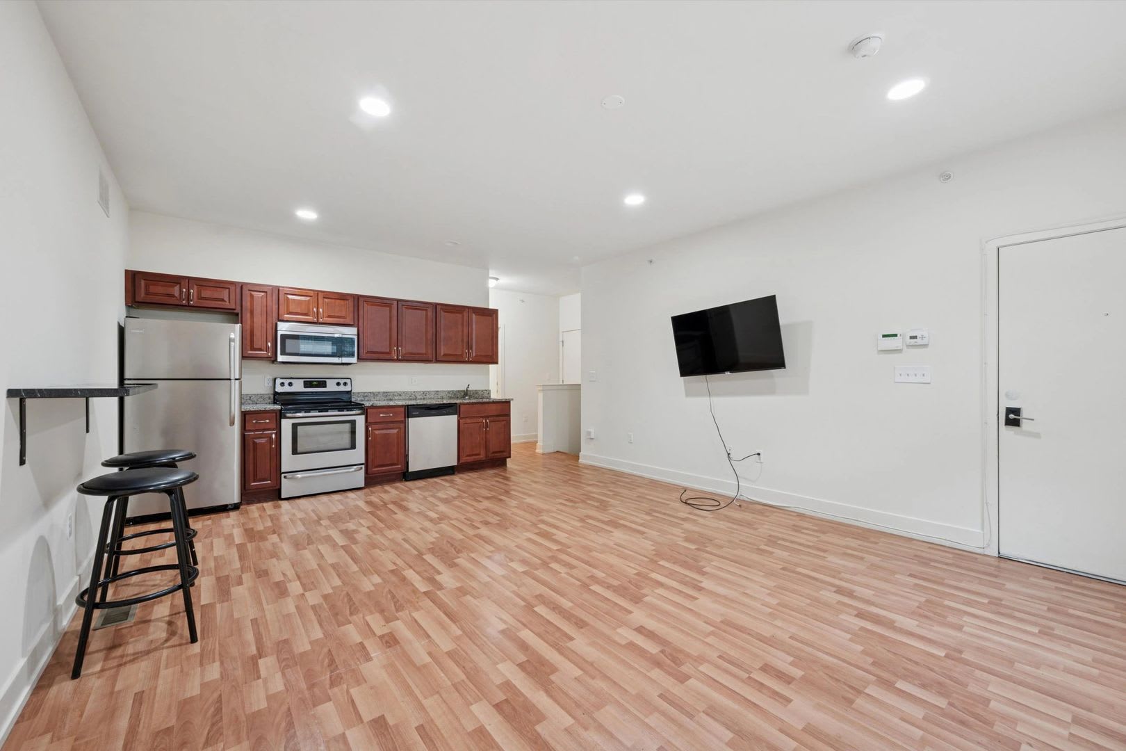 1501 Master St – photo 1