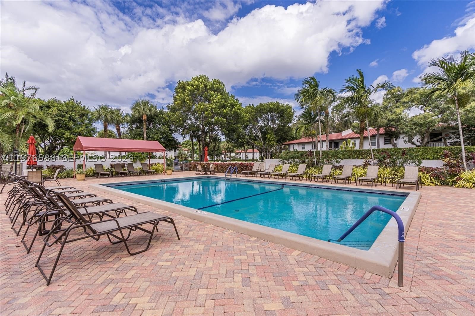 21529 Cypress Hammock Dr – photo 1