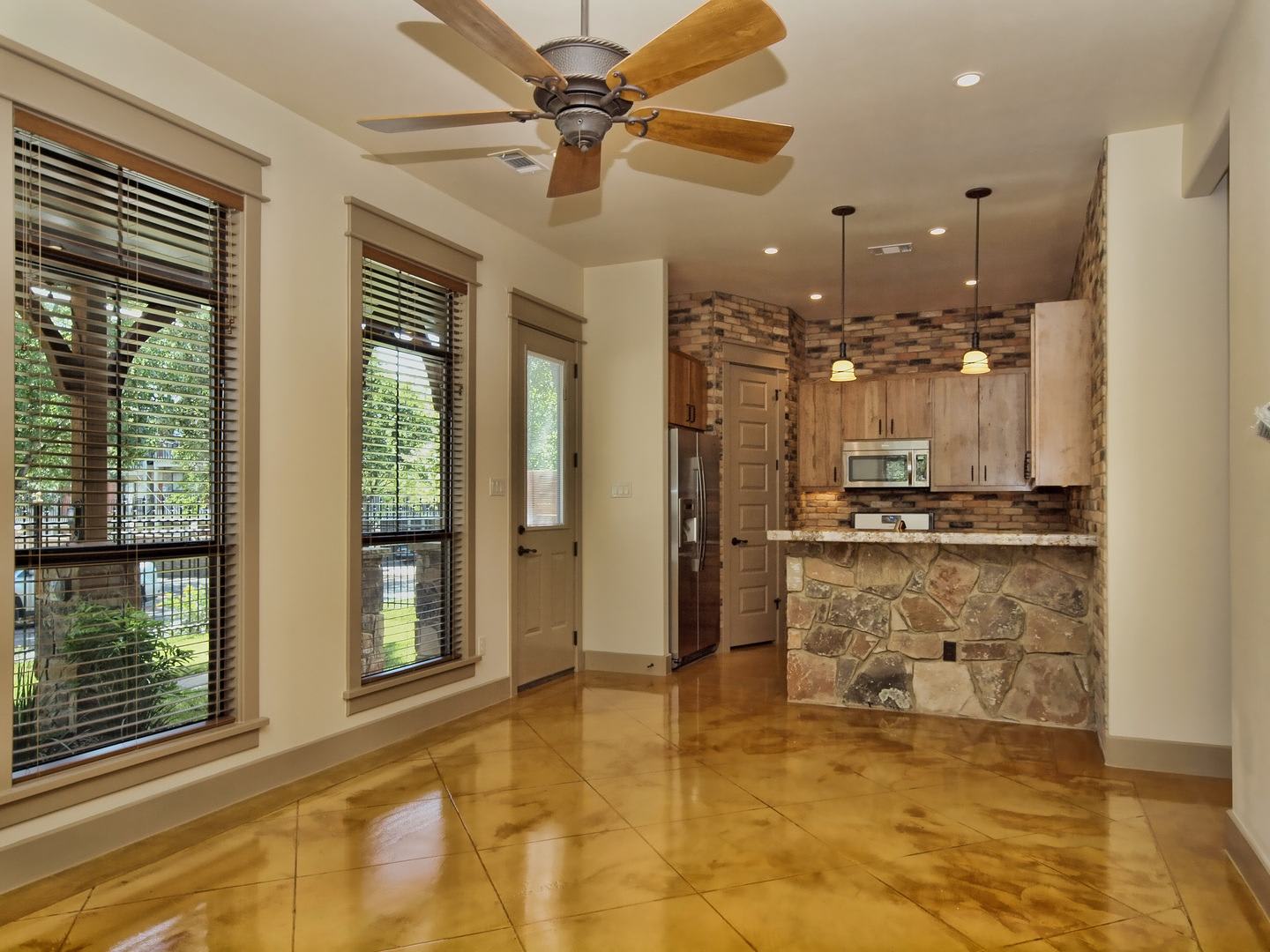 Ut Pre Lease Luxury 6 Bed 3 5 Bath Home Located In West Campus – photo 5