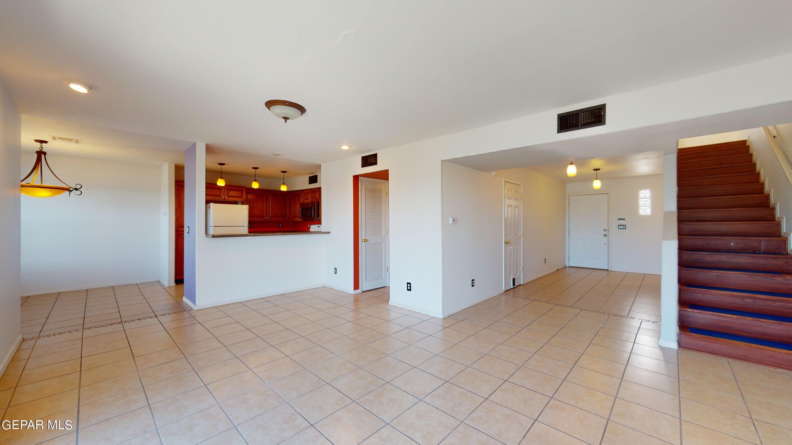 6256 ESCONDIDO Drive – photo 5