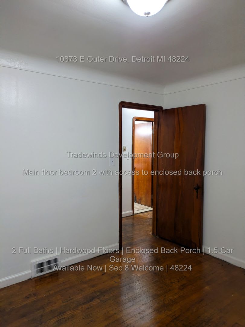 10873 E Outer Drive Is A 3 Bedroom 2 Bathroom Brick Bungalow For Rent In Detroit S Outer Drive Hayes Neighborhood For 1 325 Month Section 8 And Housing Choice Vouchers Welcome Just Southeast Of Chandler Park In 48224 – photo 4