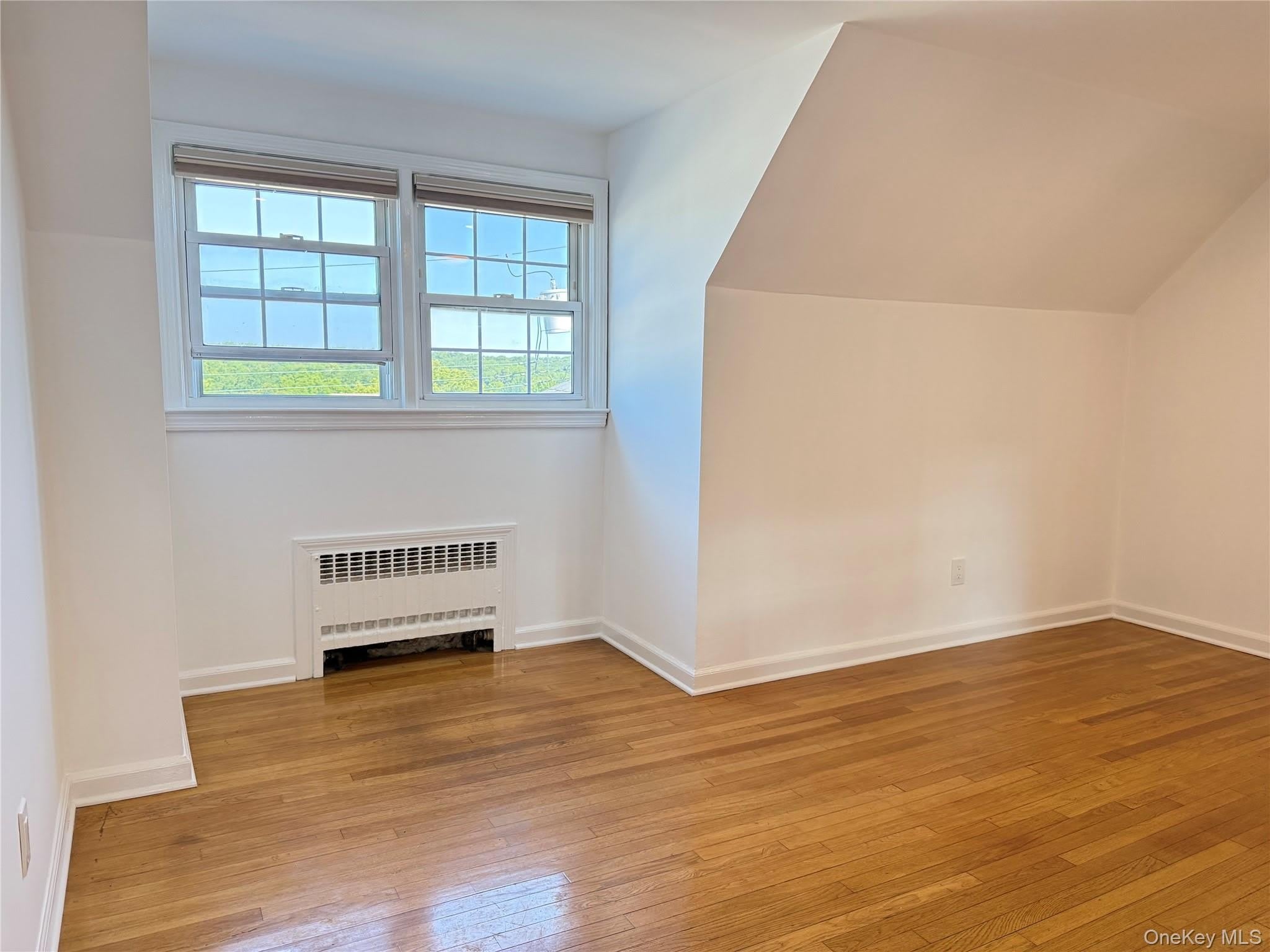 270 Gainsborg Avenue E – photo 4