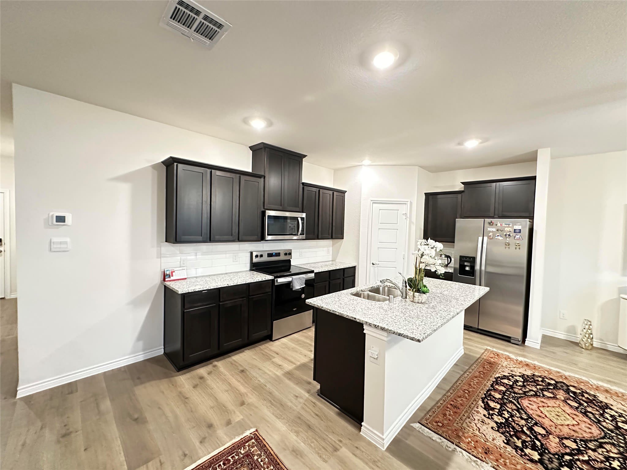 809 Lone Rock Drive – photo 2