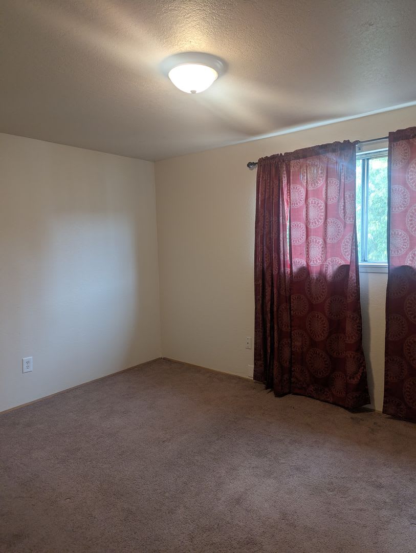 Cure 2 Bd 1 Ba House – photo 3