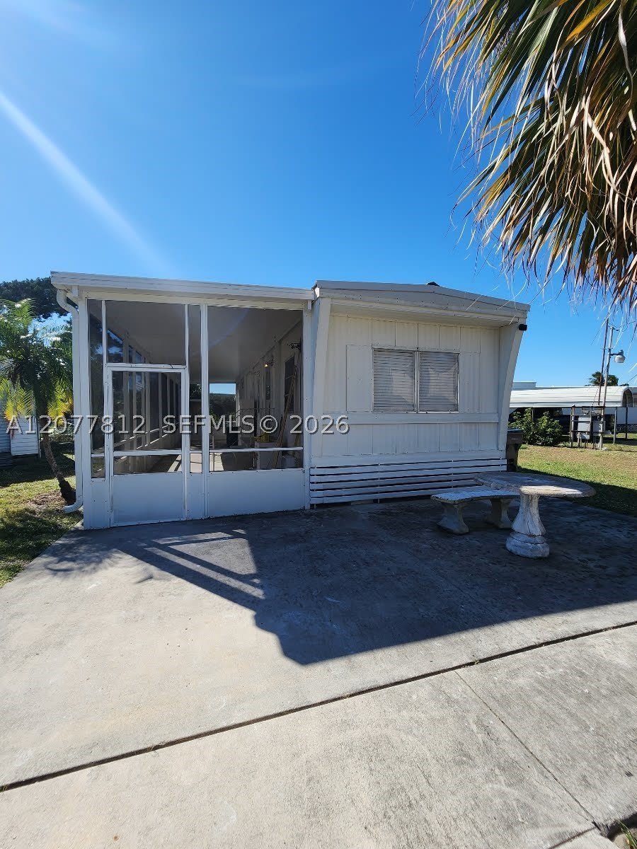 4222 Hibiscus Cir – photo 1