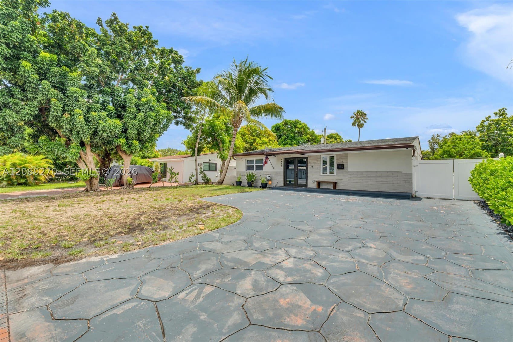 7420 Hope St – photo 3