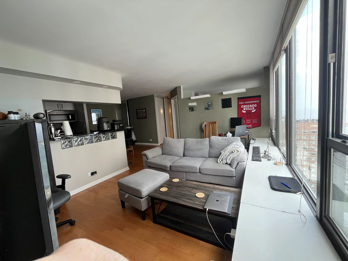 Gold Coast Fantastic 1Bd 1Bth Apartment For Rent – photo 4