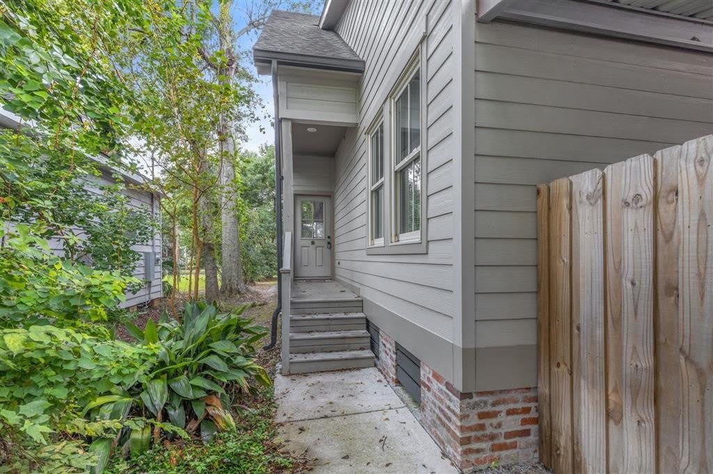 707 Division Street B – photo 2