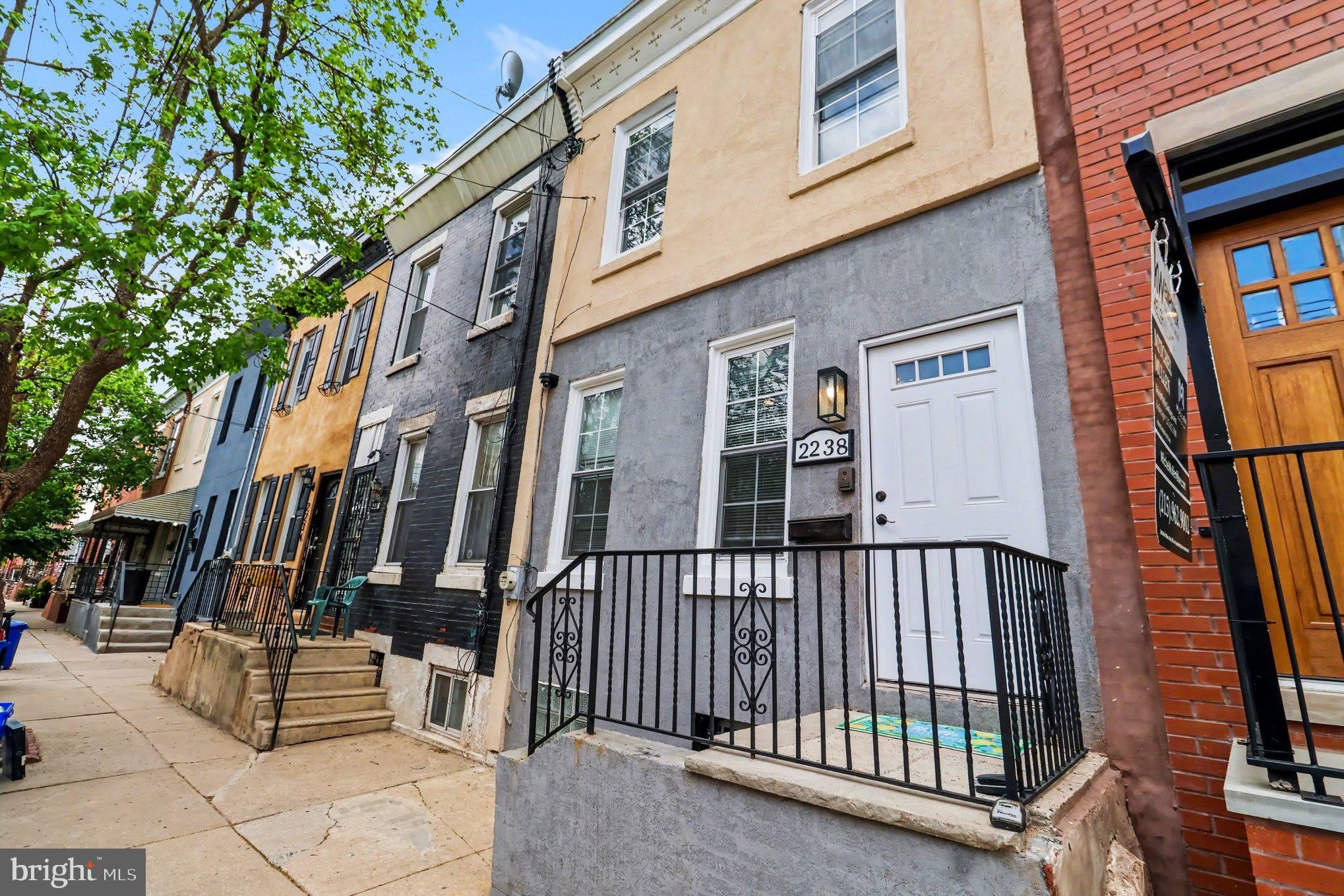 2238 OAKFORD Street – photo 2