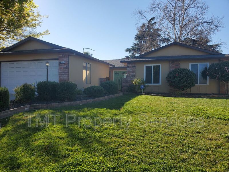 9002 Salmon Falls Dr – photo 1