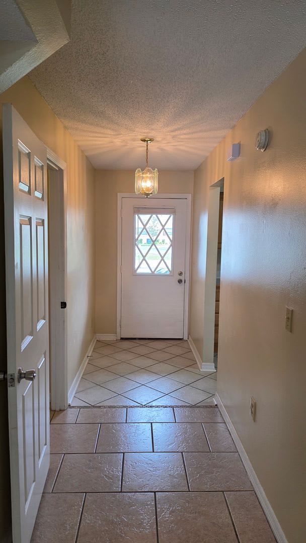3 bed, 2 bath townhouse minutes from downtown Leesburg. – photo 3
