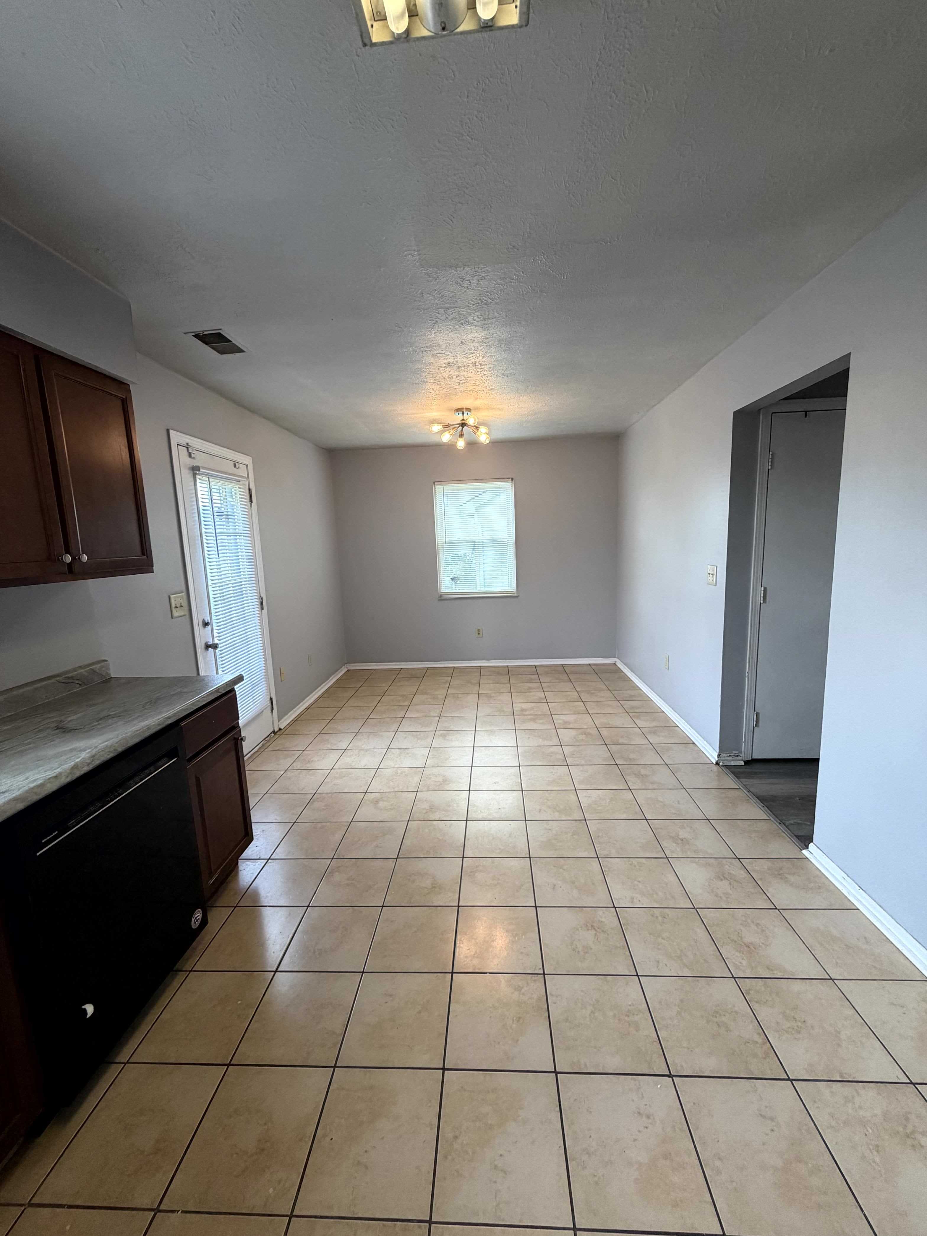 6643 Fairway Ave – photo 3
