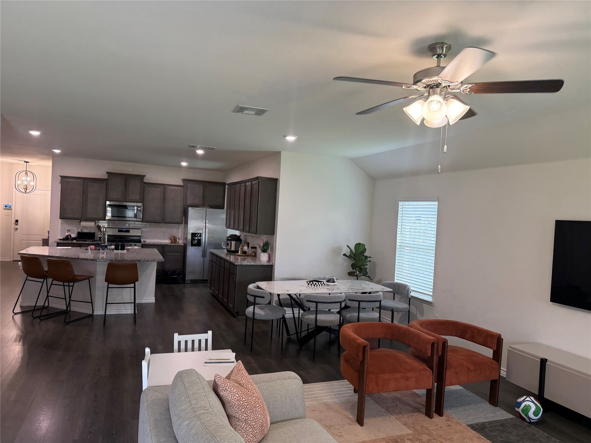 1602 Maple Ridge Drive – photo 2