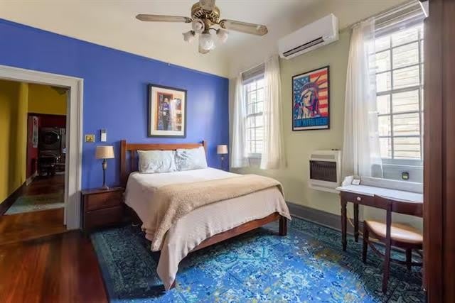 723 LOUISA Street – photo 4